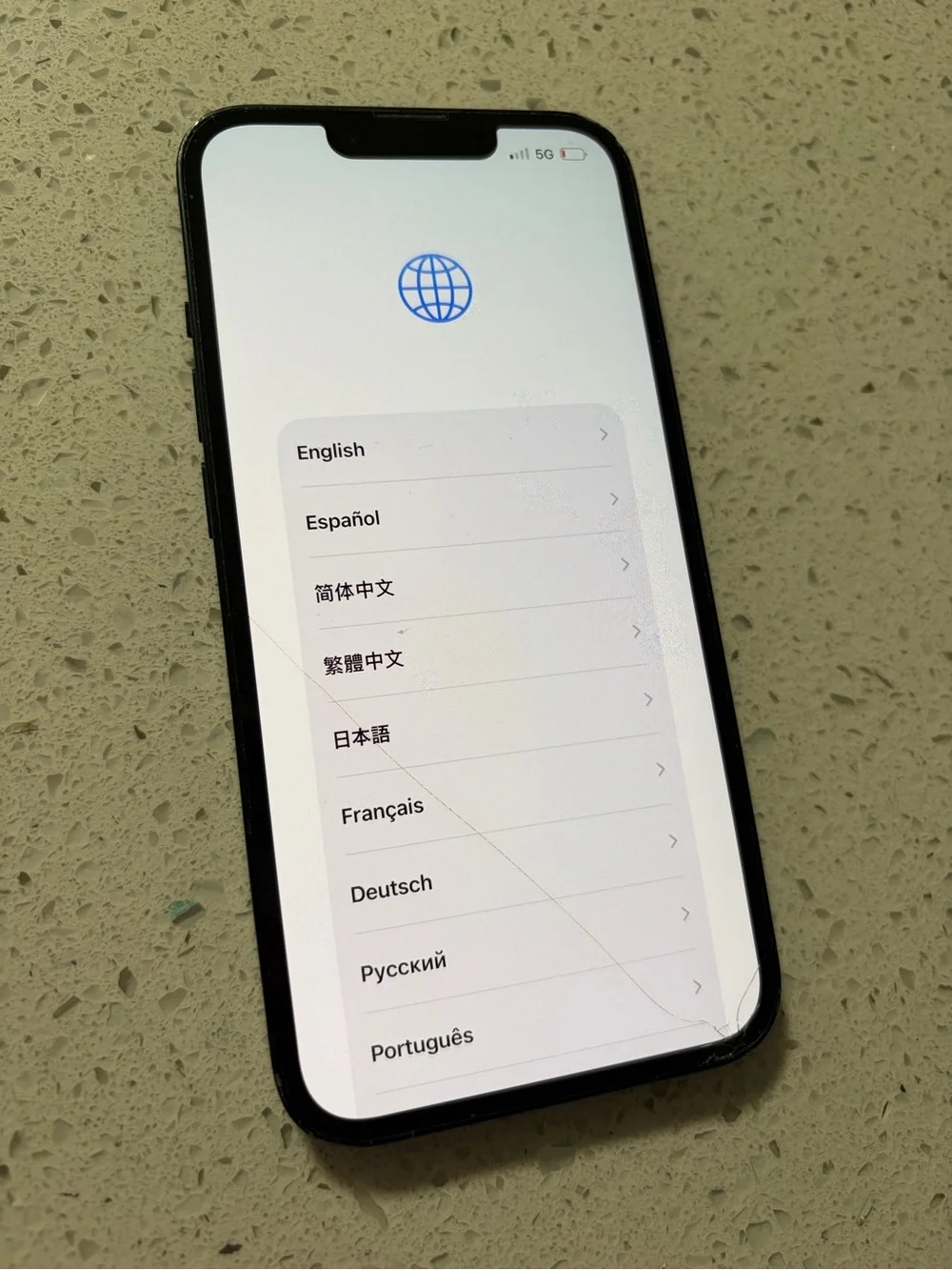 Apple iPhone 13 - Black